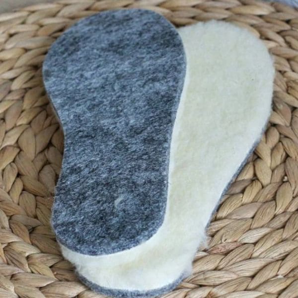 Soviet army winter insoles made of felt and natural sheepskin for cold weather boots
