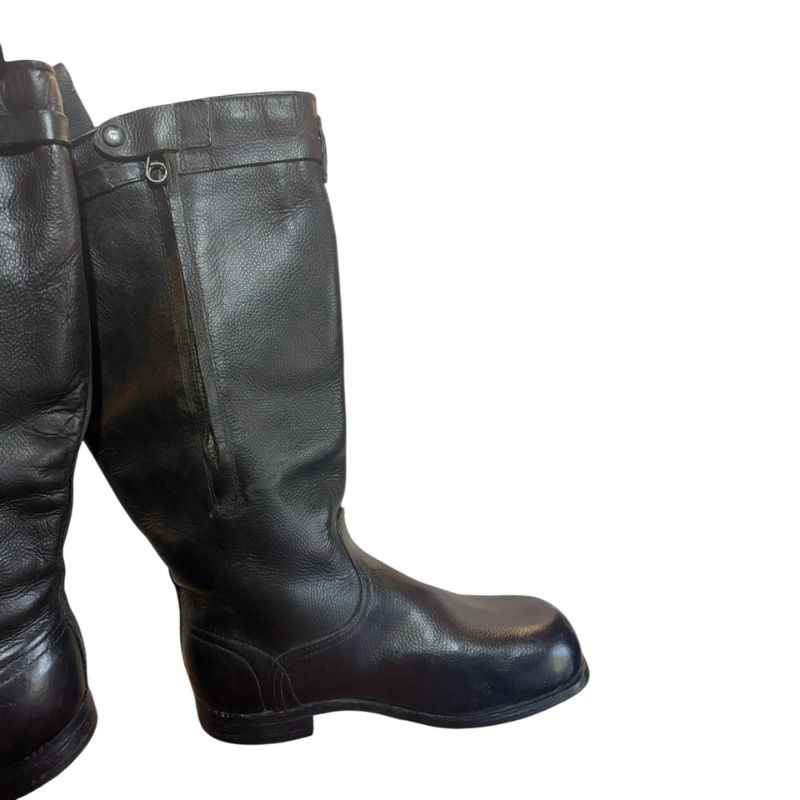 Side profile of original Soviet winter Air Force yuft boots