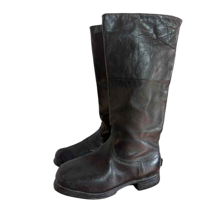 Side view of original Soviet RKKA leather boots featuring a wide shaft designed for wider calves.