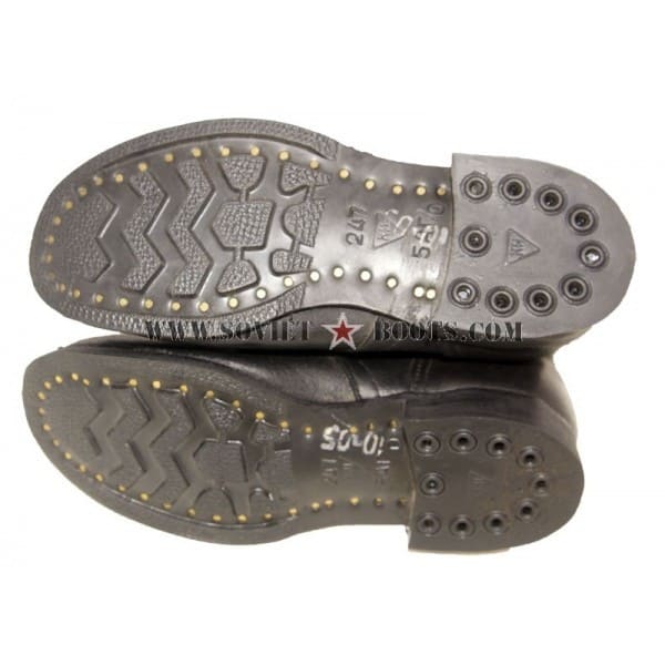 Short combat boots worn by RKKA soldiers with foot wraps during early WW2
