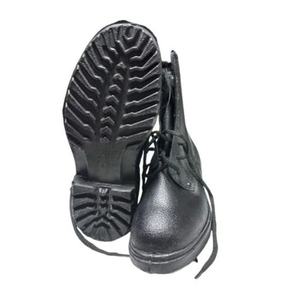 Soviet winter combat boots aggressive tread sole pattern military footwear